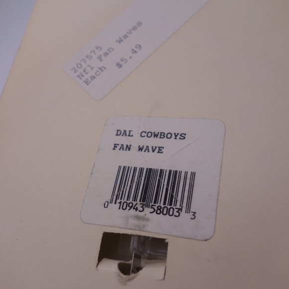 Dallas Cowboys Fan Waves Suction Cup Mounted Window Sign New with Packaging - Picture 5 of 10